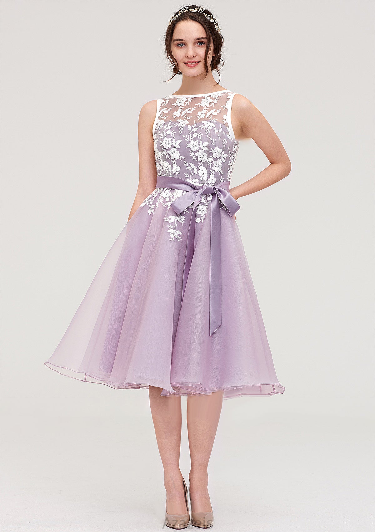 Bateau Sleeveless Organza Knee-Length A-line/Princess Bridesmaid Dresses With Sashes Lace Shelby DFP0025358