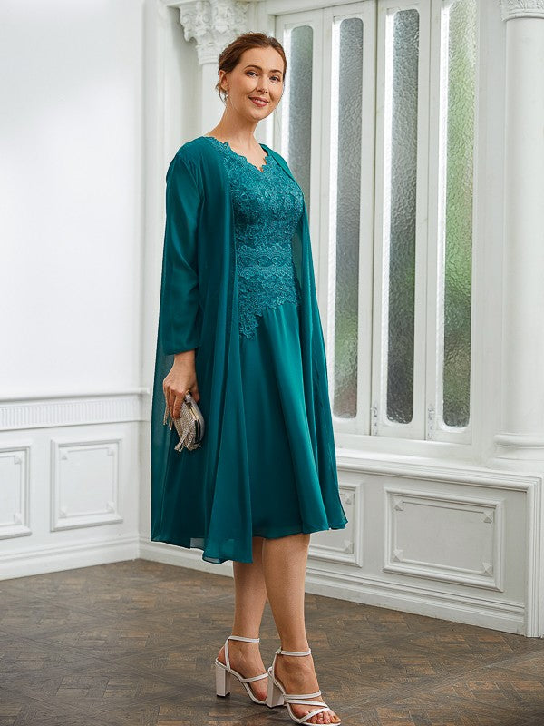 Prudence A-Line/Princess Chiffon Ruched V-neck Short Sleeves Knee-Length Mother of the Bride Dresses DFP0020268