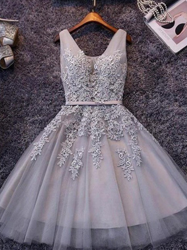 Tulle Sash/Ribbon/Belt Homecoming Dresses Lace Isabell Applique Beading V Neck Up Sleeveless