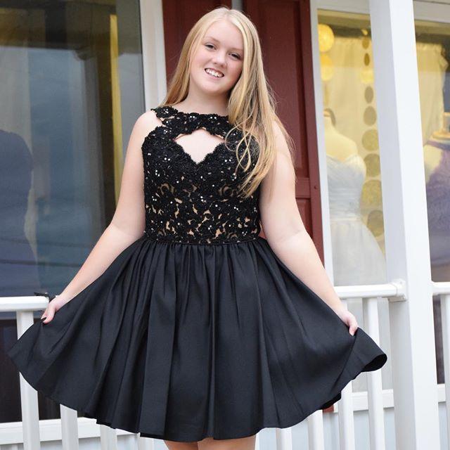 Jewel Homecoming Dresses Lindsey Satin A Line Sleeveless Cut Out Black Appliques Pleated Short