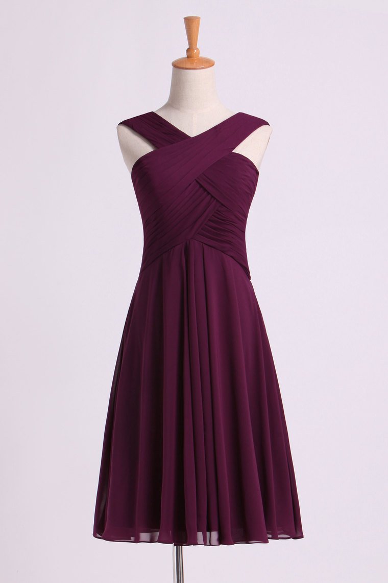 Bridesmaid Dresses Pleated Bodice V-Neck A Line Knee Length Chiffon