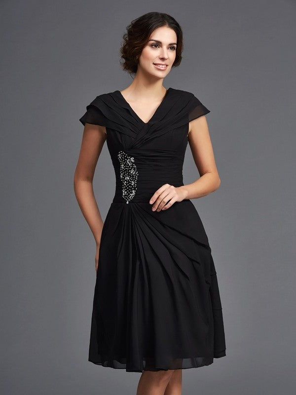 A-Line/Princess V-neck Beading Sleeveless Short Chiffon Mother of the Bride Dresses DFP0007288