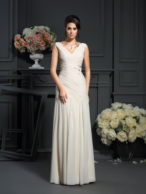 Sheath/Column V-neck Beading Sleeveless Long Chiffon Mother of the Bride Dresses DFP0007054