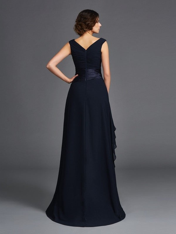 A-Line/Princess V-neck Applique Sleeveless Long Chiffon Mother of the Bride Dresses DFP0007235