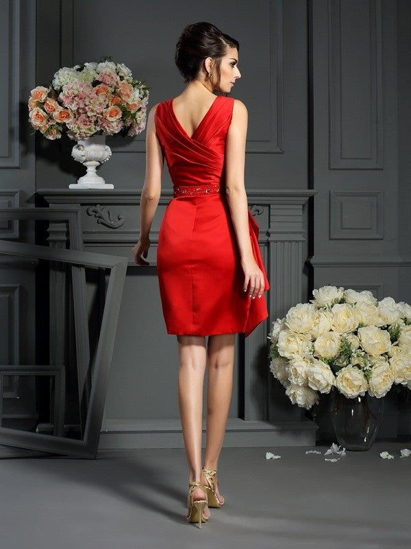 Sheath/Column V-neck Ruched Sleeveless Short Satin Mother of the Bride Dresses DFP0007398