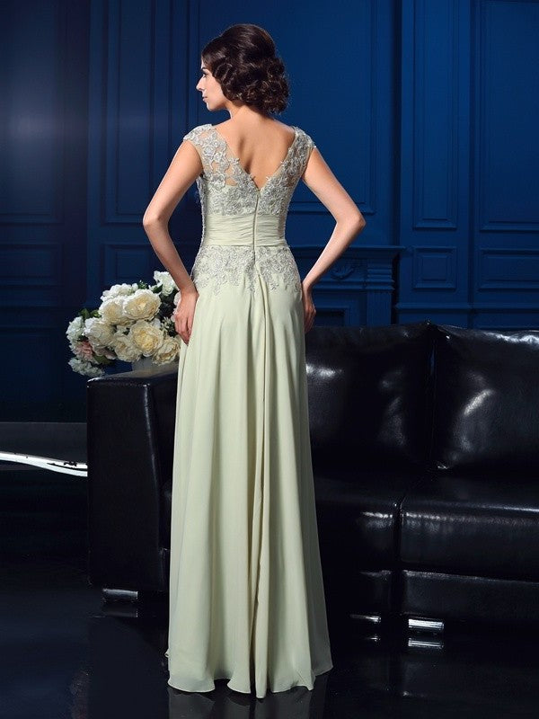 A-Line/Princess V-neck Applique Sleeveless Long Chiffon Mother of the Bride Dresses DFP0007174