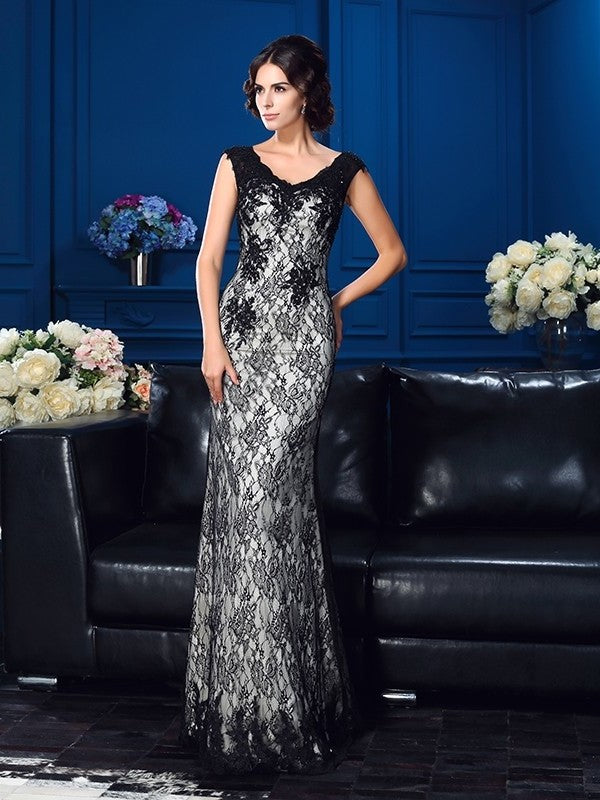 Sheath/Column V-neck Lace Sleeveless Long Satin Mother of the Bride Dresses DFP0007343