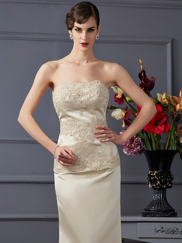 Trumpet/Mermaid Strapless Sleeveless Applique Long Satin Mother of the Bride Dresses DFP0007356