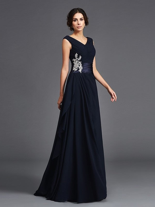 A-Line/Princess V-neck Applique Sleeveless Long Chiffon Mother of the Bride Dresses DFP0007235