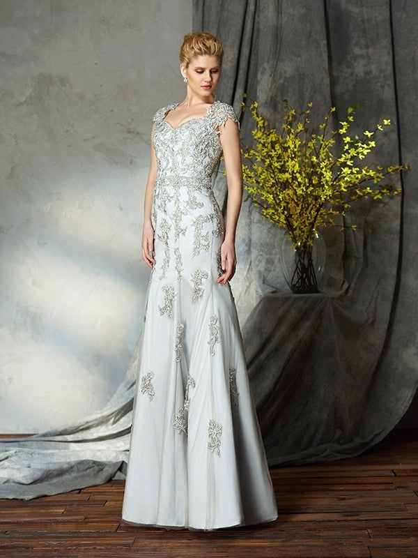 Sheath/Column Sweetheart Applique Sleeveless Long Satin Mother of the Bride Dresses DFP0007079