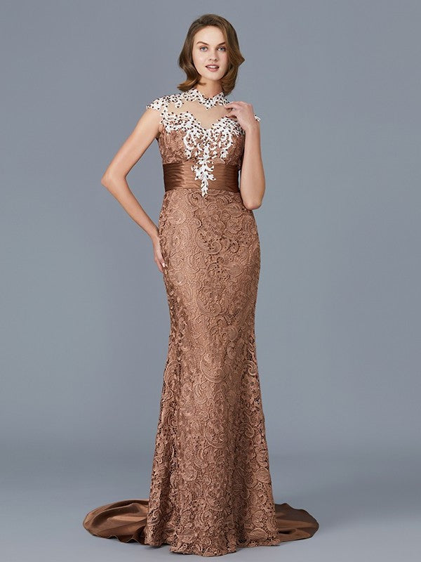 Trumpet/Mermaid Scoop Sleeveless Beading Lace Floor-Length Mother of the Bride Dresses DFP0007333