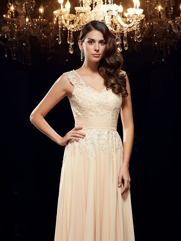 A-Line/Princess Straps Applique Sleeveless Long Chiffon Mother of the Bride Dresses DFP0007358