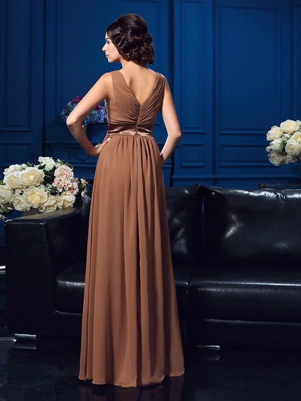 A-Line/Princess V-neck Pleats Sleeveless Long Chiffon Mother of the Bride Dresses DFP0007310