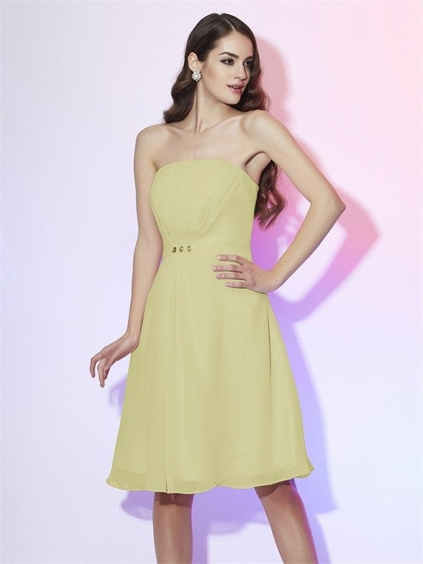 Sheath/Column Strapless Sleeveless Ruched Short Chiffon Bridesmaid Dresses DFP0005377